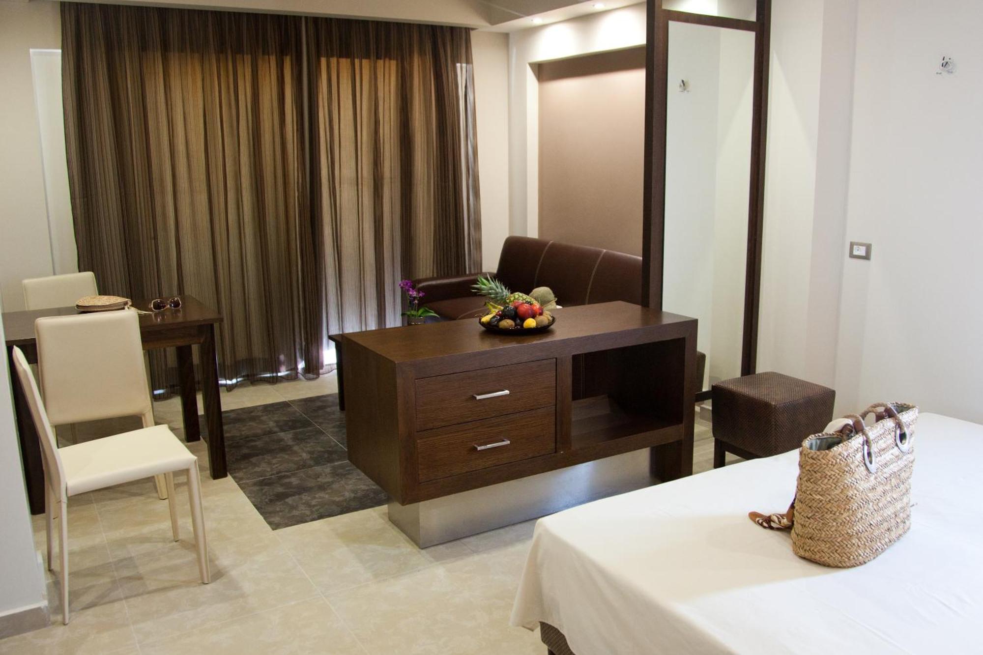 Golden Bay Aparthotel Kato Daratso Phòng bức ảnh